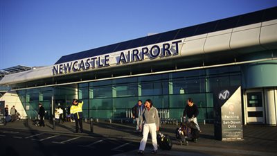 مسن يتدرب على الطيران يتسبب في كارثة