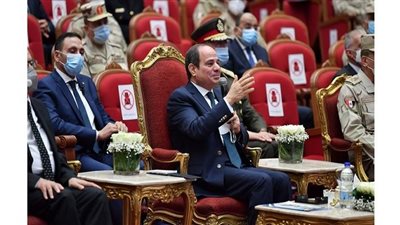  رسالة حب وتواضع من السيسي لفتاة من ذوي الهمم