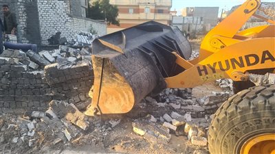 تواصل حملات إيقاف البناء المخالف بالإسكندرية 