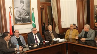 عبد السند يمامه يجتمع مع قيادات اللجنة العامة لحزب الوفد بالقاهرة