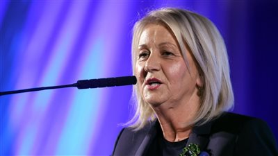 البرلمان البوسني يعين كرواتية رئيسة للوزراء