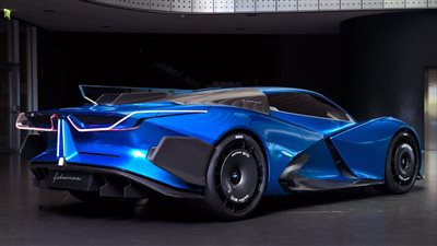 ما هي أسرع سيارة كهربائية في العالم؟ وكم سعرها؟