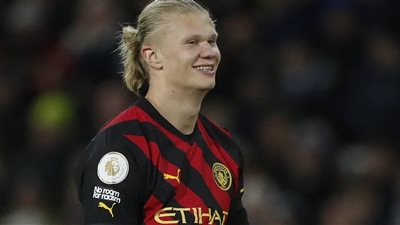 هالاند يعادل إنجاز ميسي بتقييم تاريخي