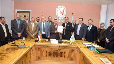 جامعة سوهاج تحصل على الآيزو لإدارة المؤسسات التعليمية لـ 7 كليات