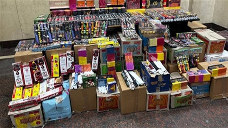 ألعاب نارية، فيتو