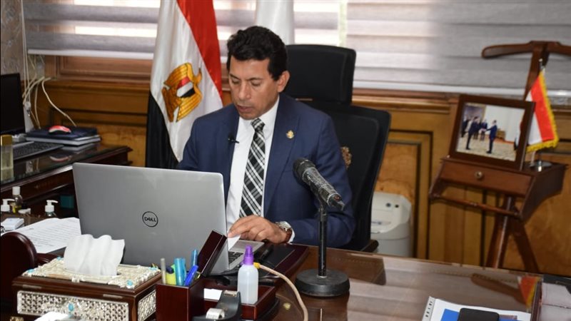 أشرف صبحي وزير الشباب