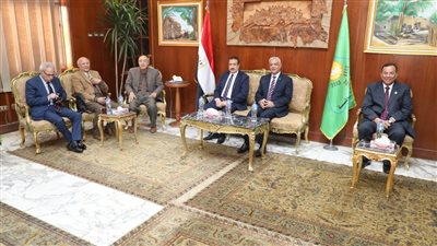 إبراهيم أبو ليمون يقدم التهنئة لجامعة المنوفية بعيدها الـ46