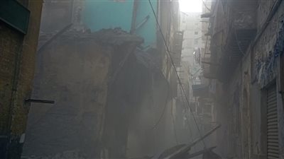 انهيار عقار قديم بالإسكندرية