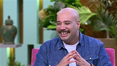 حاتم صلاح يحصد جائزة أفضل ممثل صاعد في استفتاء فيتو 2022