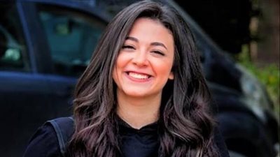 هايدي رفعت تحصد جائزة أفضل ممثلة صاعدة في استفتاء فيتو 2022