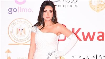  دينا فؤاد تحصد جائزة الجمهور الخاصة في استفتاء فيتو 2022