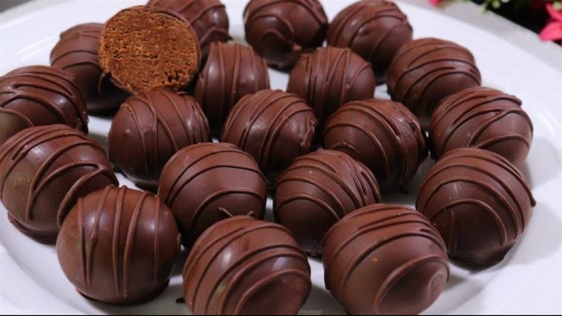 كرات الشيكولاتة،