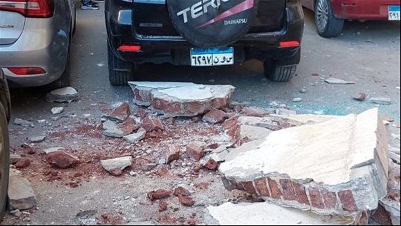 انهيار شرفة عقار