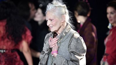 وفاة مصممة الأزياء البريطانية فيفيان ويستوود عن 81 عاما