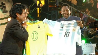 القدوة والمشاغب، أوجه الشبه والاختلاف بين بيليه ومارادونا (صور)