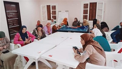 اختتام الدورة التدريبية الحرفية لتعليم الخياطة بقرى البحيرة (صور)