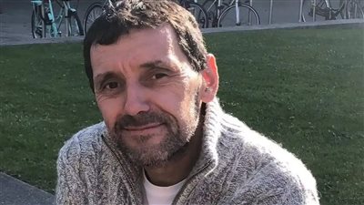 نجاة مريض بريطاني من السرطان بفضل تجربة سريرية 