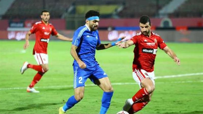 خالد عبد الفتاح لاعب