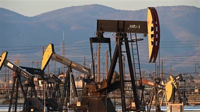 صدمات متوقعة لأسعار النفط في 2023، ماذا قال الخبراء