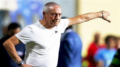 فيريرا يتابع مباريات أسوان بالفيديو