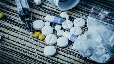 ضبط 3 مراكز لعلاج الإدمان يديرها منتحلي صفة أطباء بمدينة بدر