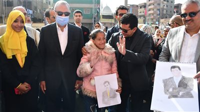 وزير الرياضة يفتتح ملعبا خماسيا في القليوبية بالطبل البلدي والمزمار (بث مباشر) 