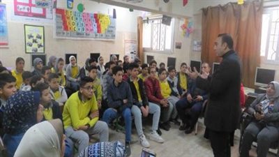 الداخلية تواصل عقد لقاءات مع طلبة المدارس للتوعية بمخاطر المخدرات (صور)