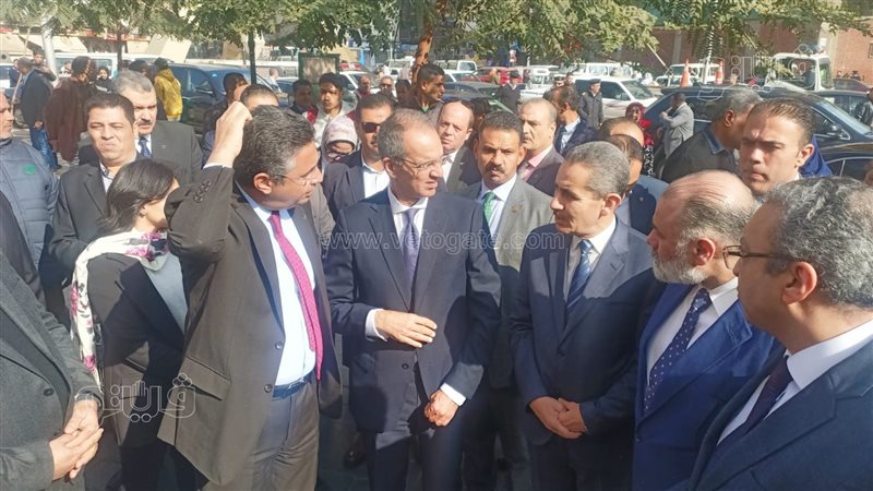 محافظ الغربية يستقبل