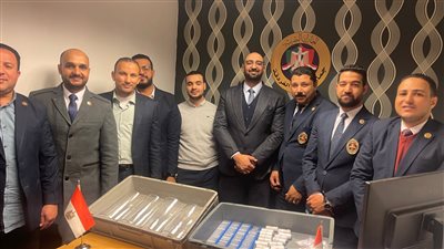 جمارك الغردقة تحبط تهريب أدوات جراحة زرع الشعر داخل جيوب سرية