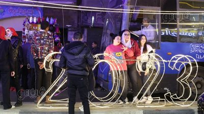 الأجواء العائلية تسيطر على احتفالات شبرا برأس السنة (صور) 