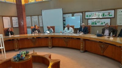 القوى العاملة: جولة ميدانية لتعزيز علاقات العمل في مصنع السماد بأسيوط