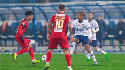 الدوري السعودي، الهلال يسقط في فخ التعادل أمام ضمك 2/2