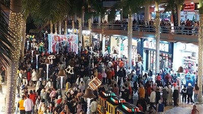 زحام شديد بجرين بلازا في الإسكندرية استعدادا للاحتفال برأس السنة (فيديو) 