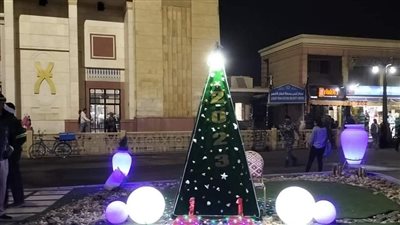 شوارع الأقصر تتزين في ليلة رأس السنة (صور)