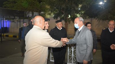 محافظ القليوبية يتفقد إجراءات تأمين الكنائس استعدادا لاحتفالات أعياد الميلاد 