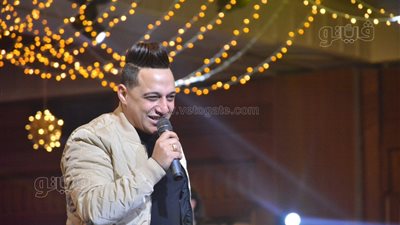 رضا البحراوي يشعل حفل رأس السنة بحضور جماهيري كبير (صور) 