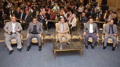 هليوبوليس للصناعات الكيماوية تكرم المتفوقين دراسيا من أبناء العاملين بالشركة 