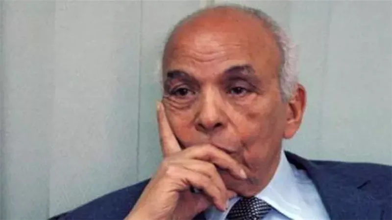 الكاتب الصحفى ابراهيم