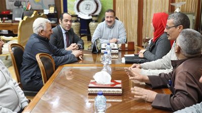 محافظ المنوفية يلتقي وفد قرية تلوانة للتبرع بأرض مستشفى يخدم أهالي الباجور