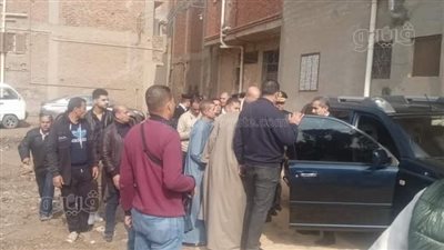 محافظ الغربية يقدم العزاء في شهيد كمين الإسماعيلية بقرية 