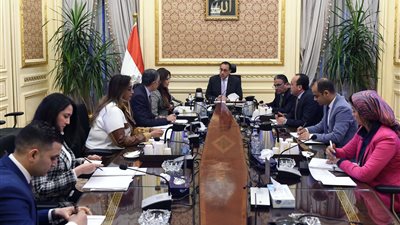 الرخصة الذهبية، قرار لرئيس الوزراء بإنشاء وحدة مختصة في الهيئة العامة للاستثمار 