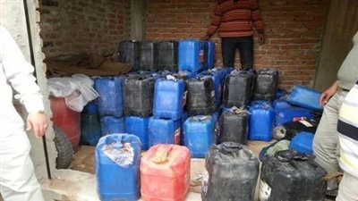 إحباط محاولة بيع 13 ألف لتر بنزين وسولار في السوق السوداء بالجيزة