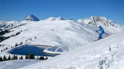 مقتل اثنين من المتسلقين جراء انهيار جليدي في جبال الألب الإيطالية