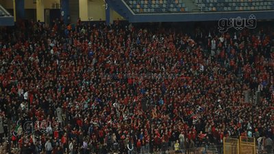 10 آلاف مشجع في مباراة الأهلي والقطن الكاميروني بالقاهرة 