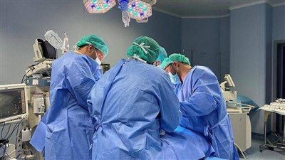 مركز حقوقي يحذر من زيادة هجرة الأطباء خارج مستشفيات الصحة 