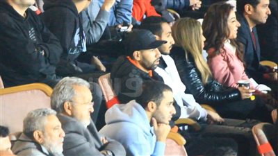 الدوري الممتاز، مؤمن زكريا يدعم الأهلي أمام بيراميدز بمدرجات استاد القاهرة (فيديو)