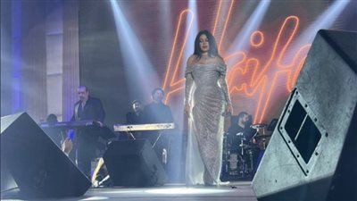 رأس السنة 2023، تدافع الجمهور على هيفاء وهبي قبل حفلها في لبنان (فيديو)