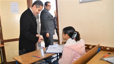 محافظ الغربية يتفقد امتحانات الصف الأول الإعدادي (صور) 