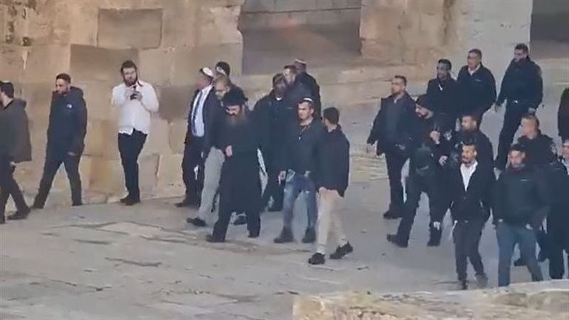بن غفير يقتحم المسجد