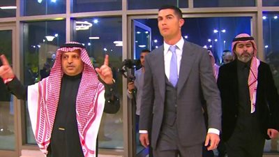 رئيس النصر السعودي: رونالدو أفضل لاعب في التاريخ 